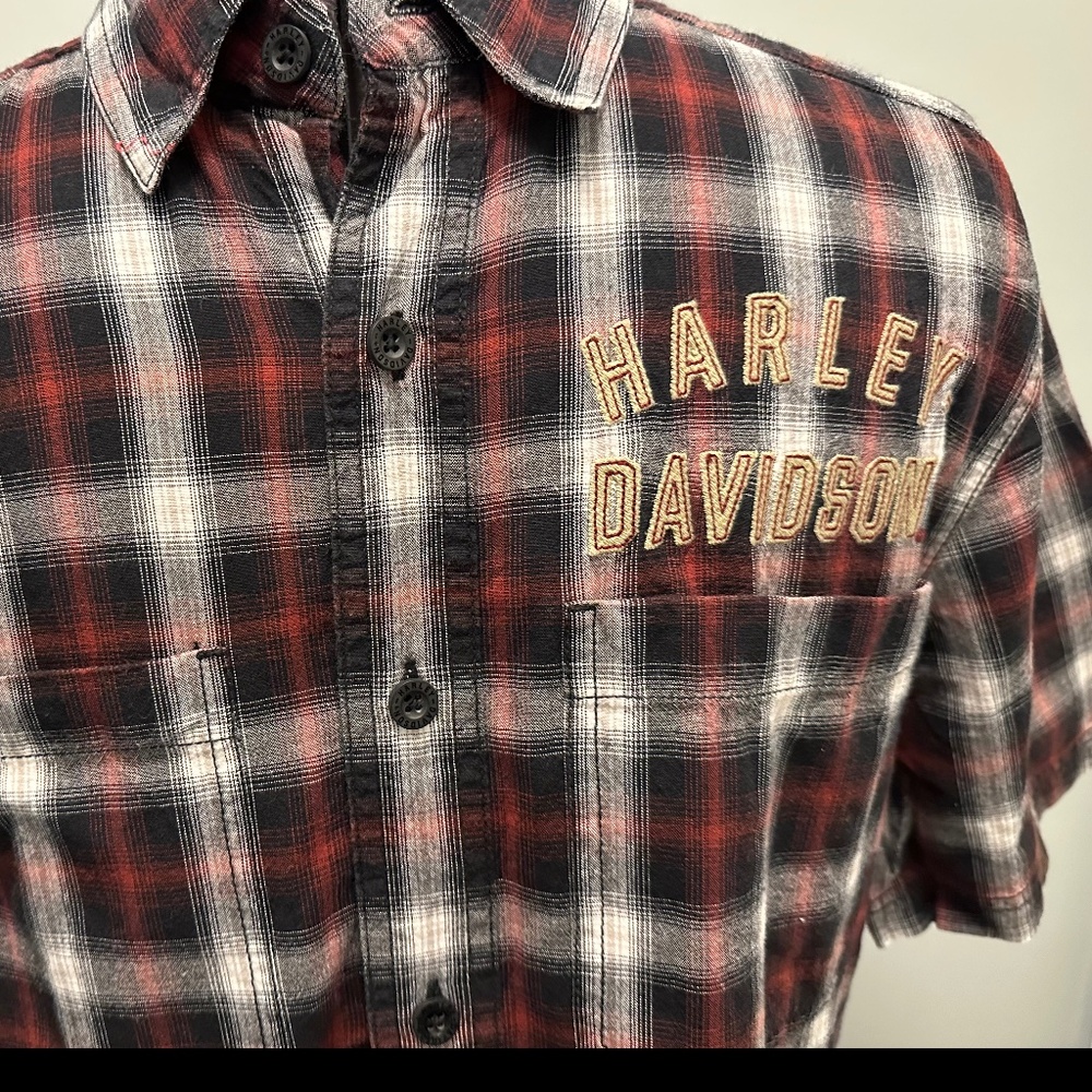 Harley Davidson Plaid Short Button Down Short Sleeve Shirt, Size Medium